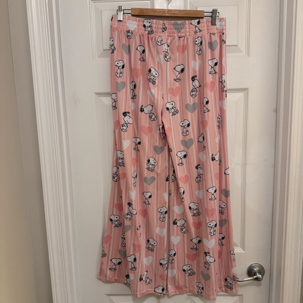 Like New Munki Munki x Peanuts Snoopy Valentine’s Day Hearts 2-piece Pajama Set - Picture 4 of 8